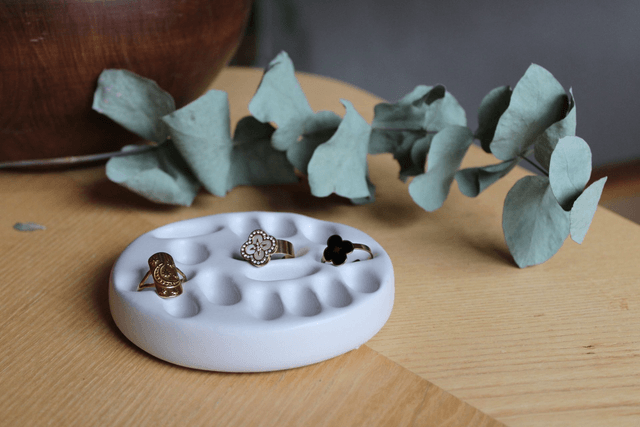 Porte bague gris