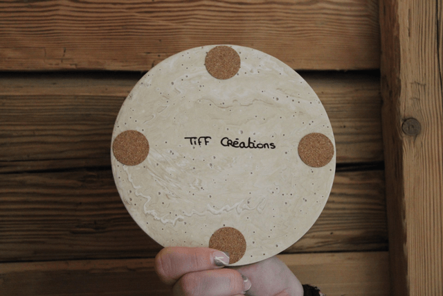 Plateau rond beige S