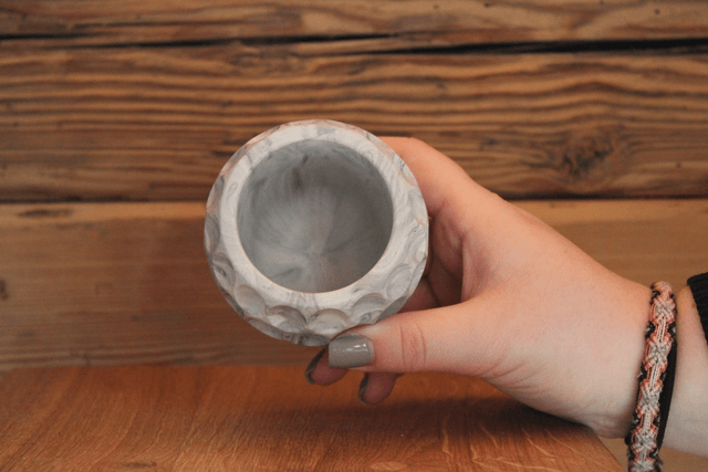 Petit pot gris