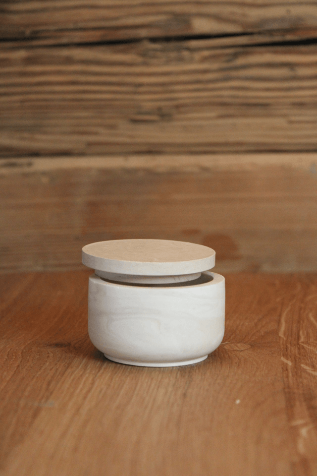 Petit boite ronde beige 